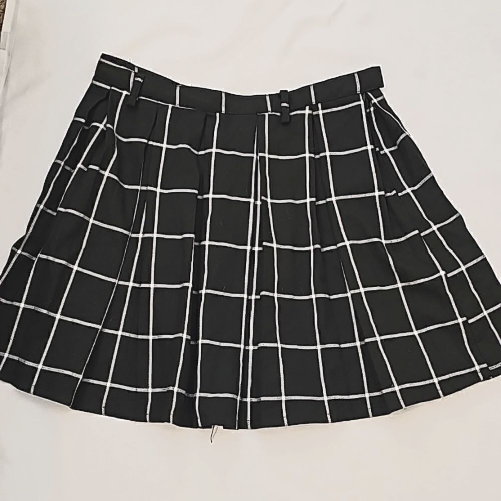 Hot Topic Black & White Plaid Pleated Mini Skirt Punk Goth Y2K Size large